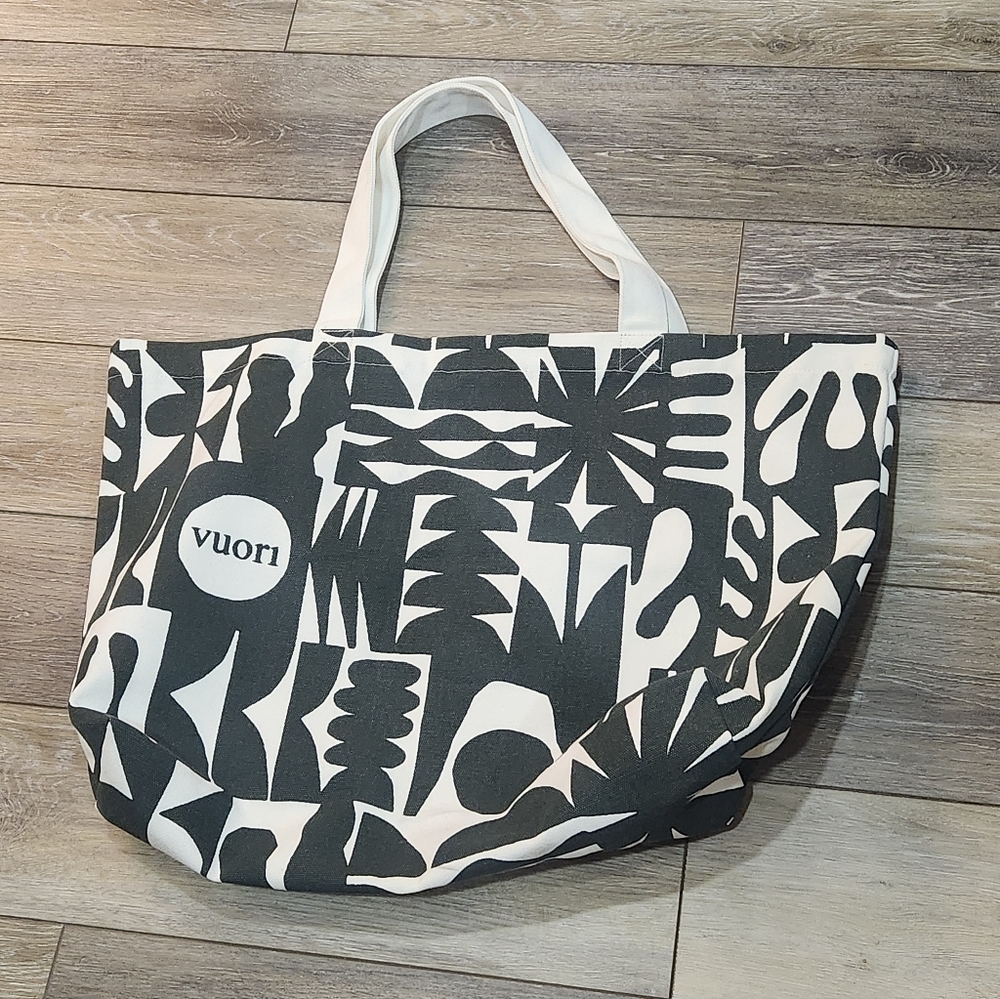 Vuori Limited Edition Canvas Printed Green And White Abstract Tote Bag